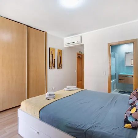 Rossi's Ap Apartment